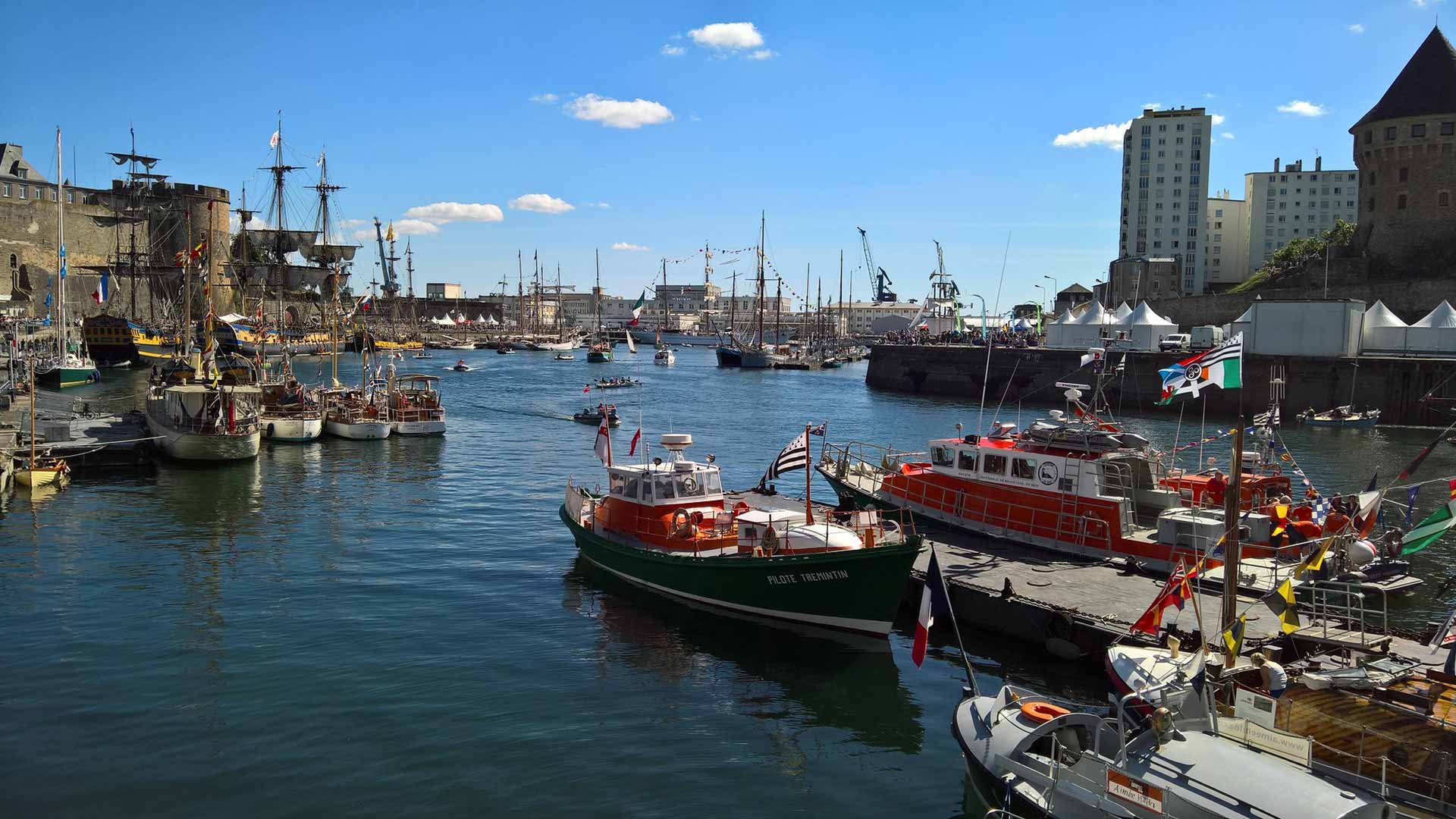 escale-plastic-odyssey-brest