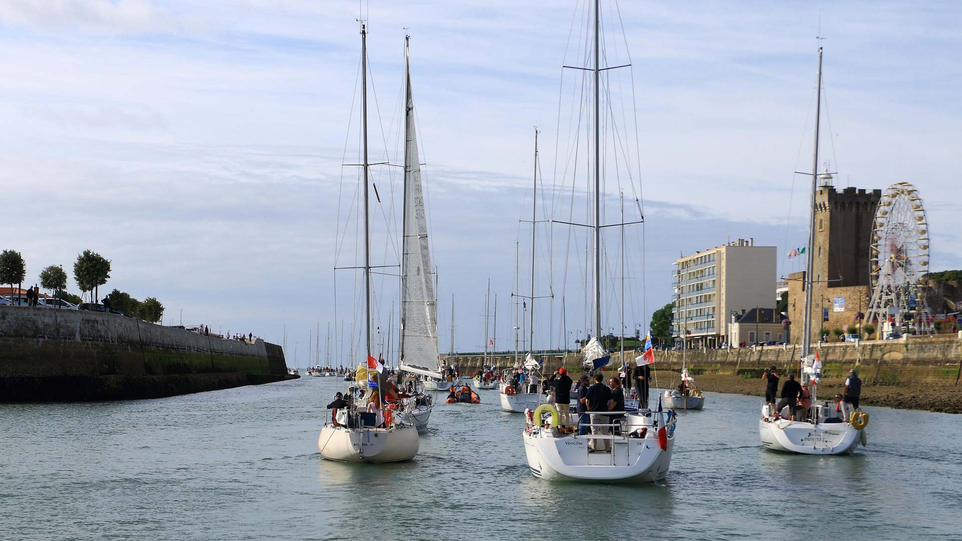 escale-plastic-odyssey-sables-dolonne